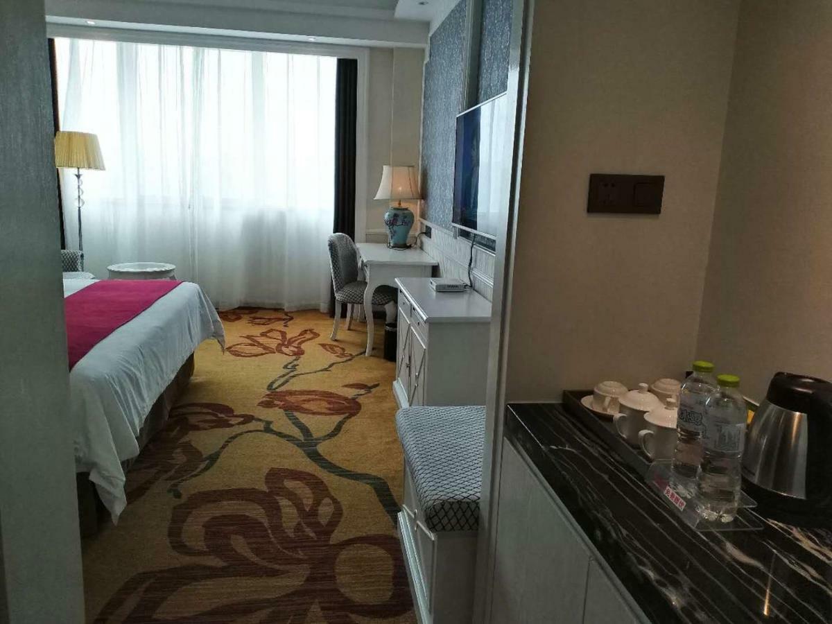 Ramada Encore Wyndham Nanning City Center Hotel Qingxiu Luaran gambar